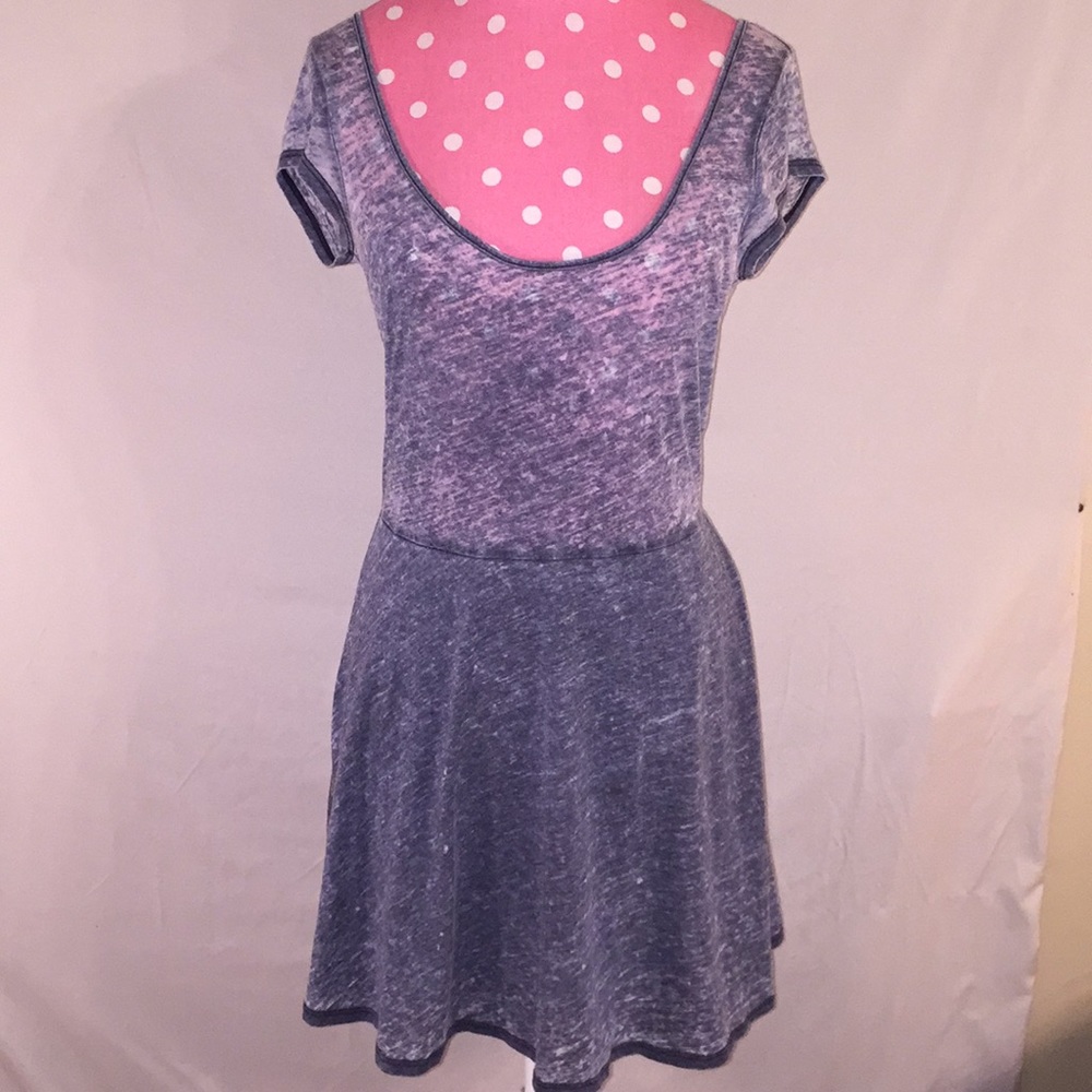 Am Eagle Outfitters Sz M short slv gray dress